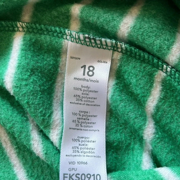 NWT Carter’s Christmas Zip Up Santa Footie Pajamas size 18 months - Picture 7 of 7